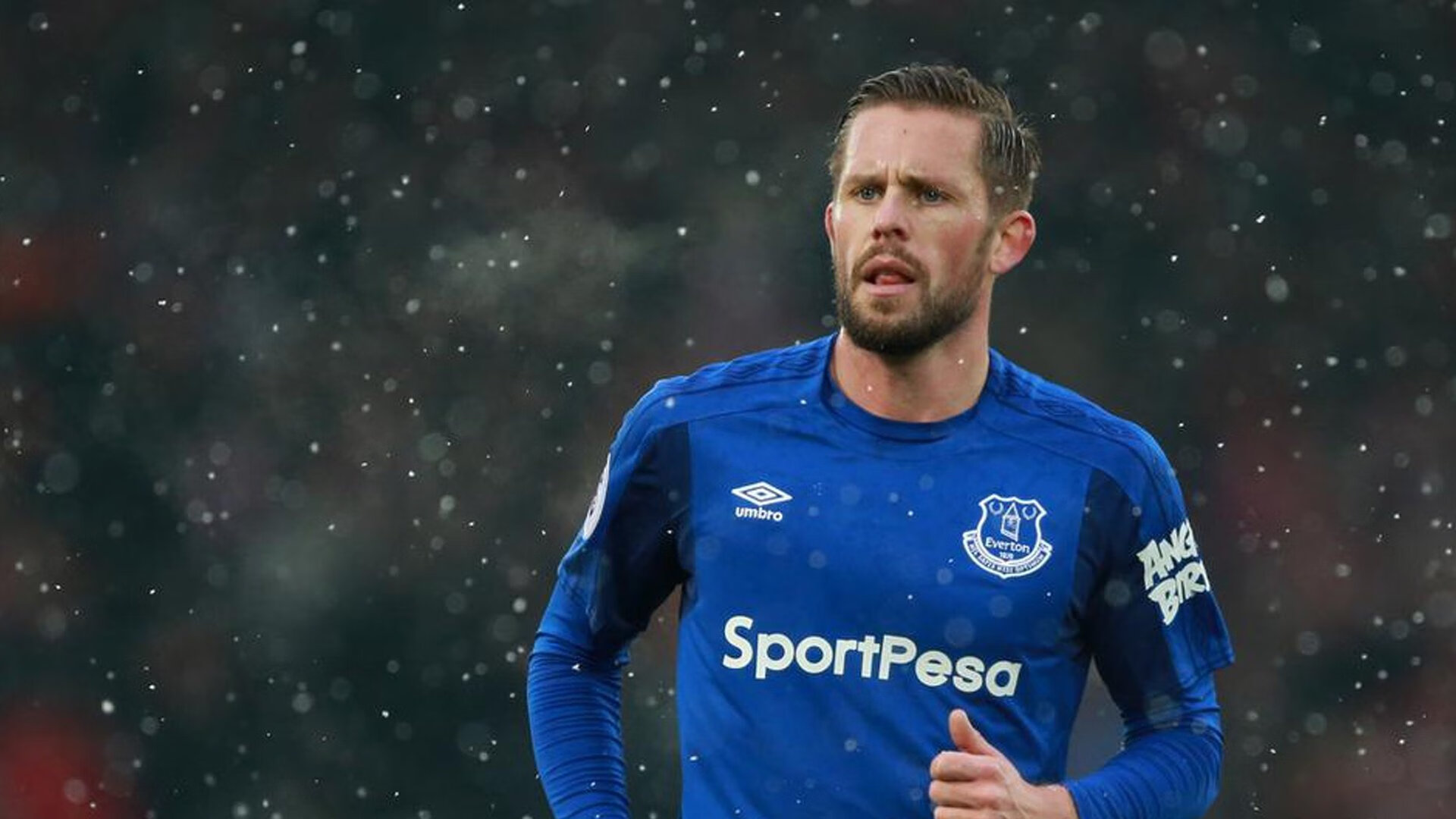 国足进攻效率为何迟迟提不上去，国足为什么不进攻